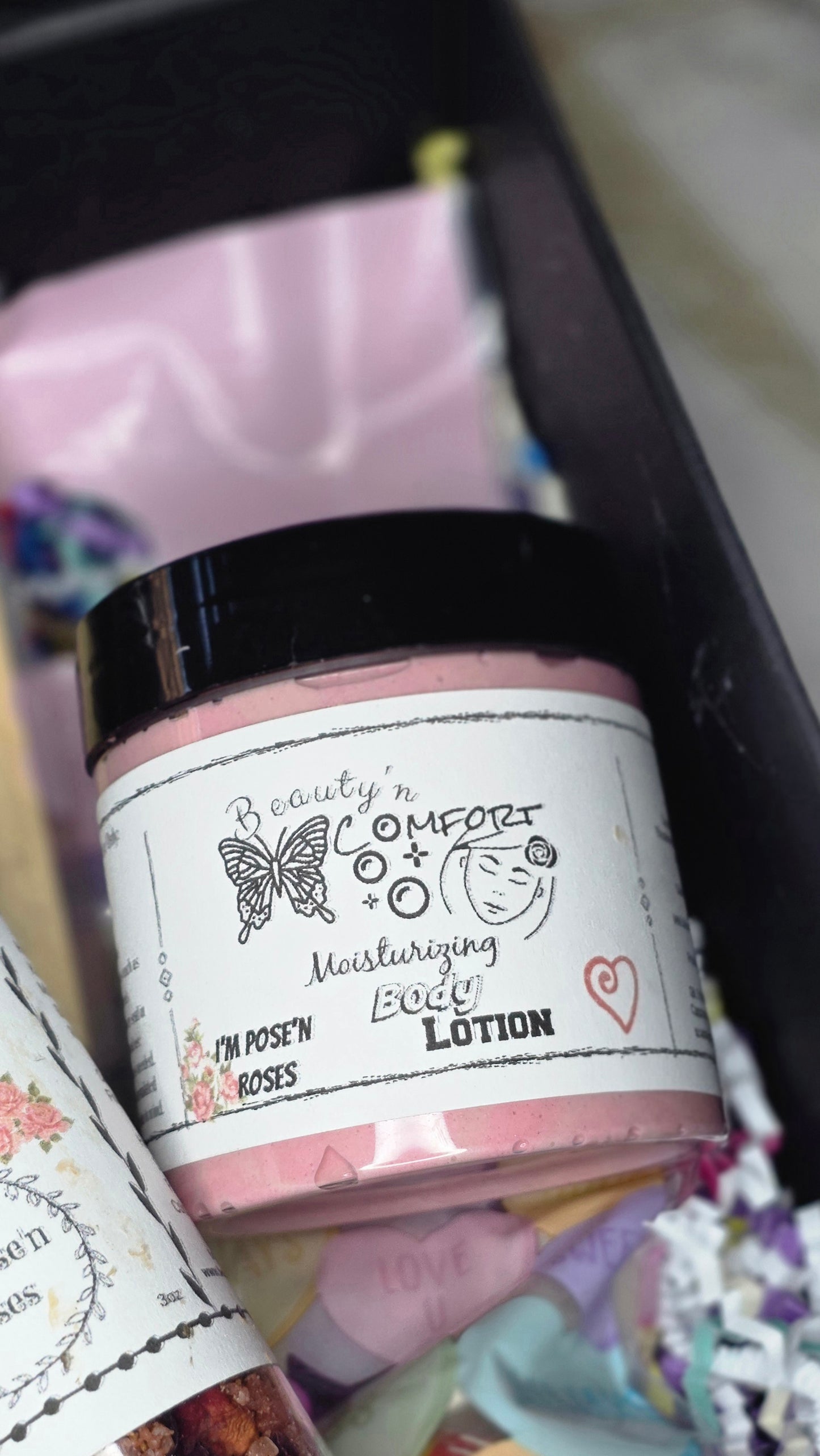 I'm Pose'n Roses Body Lotion (8oz)