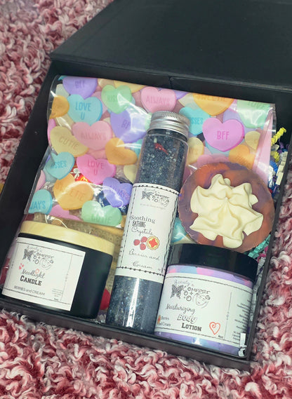 Berries and Cream GAL-ENTINE'S DAY Gift Set (small)